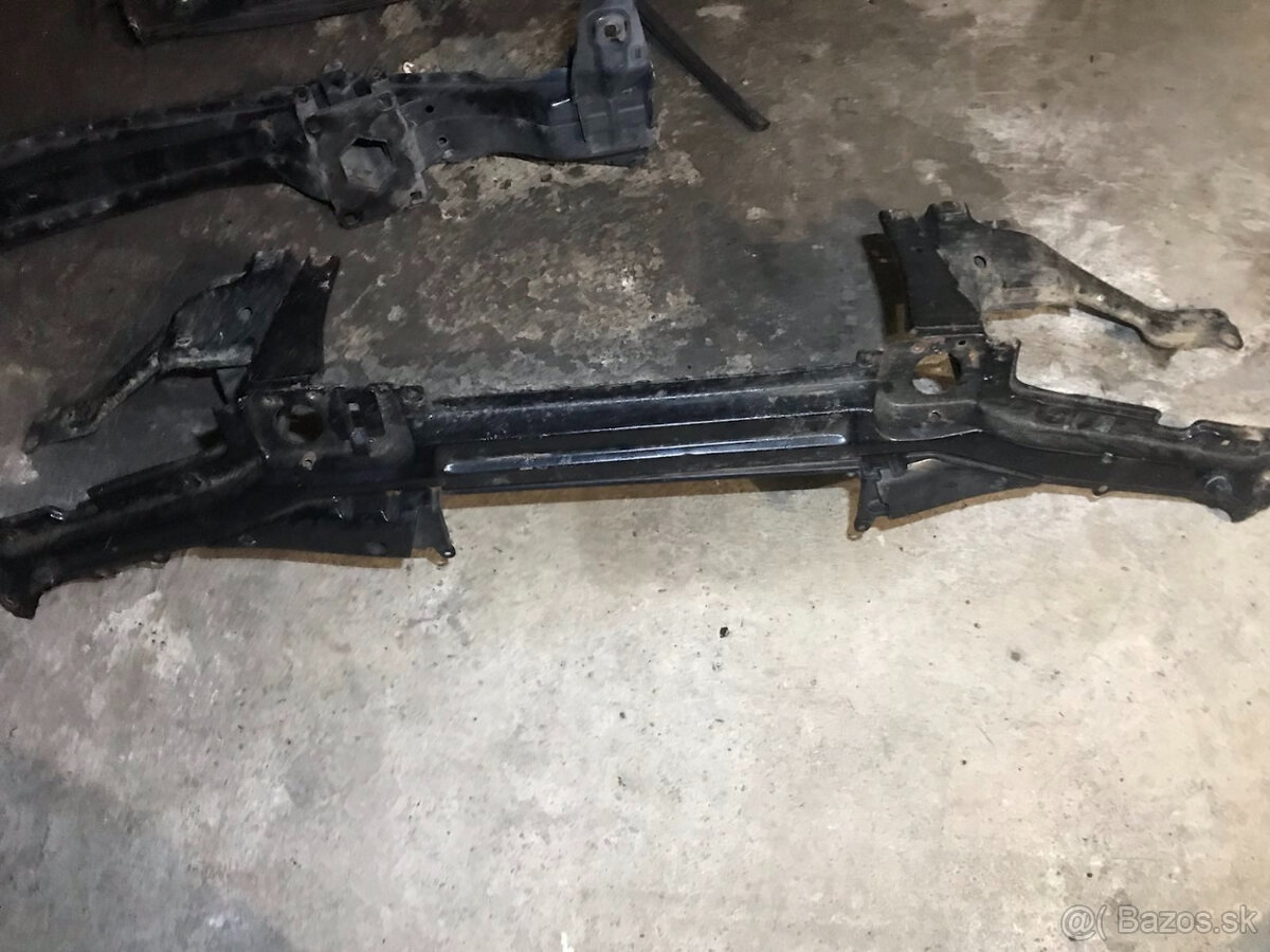 BMW X5 E53 predne celo predna vystuha - 7