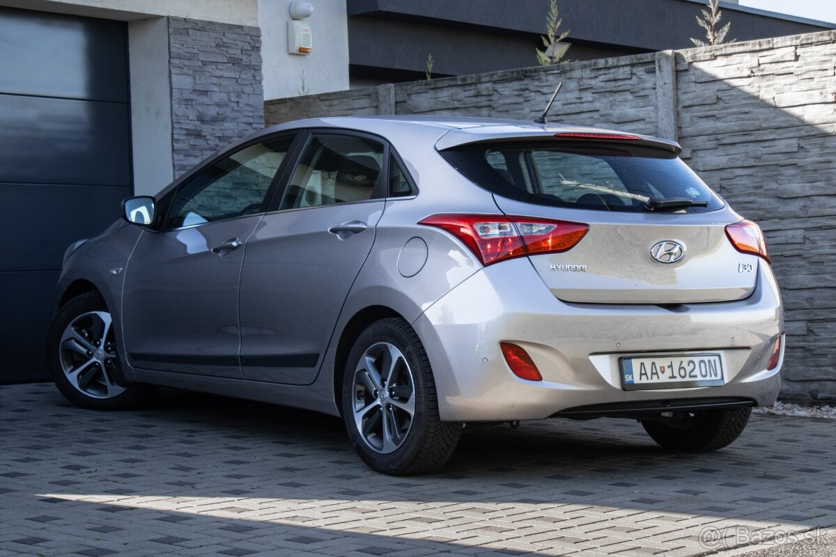 Hyundai i30 1.6 CRDi DOHC 16V Family 84tis. km - 7