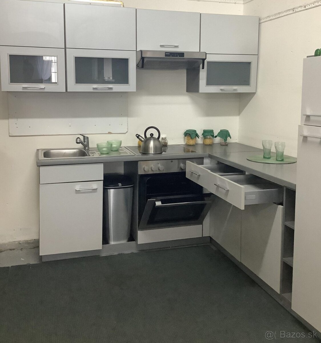 Moderná šedá kuchyňa LUNARA - 7