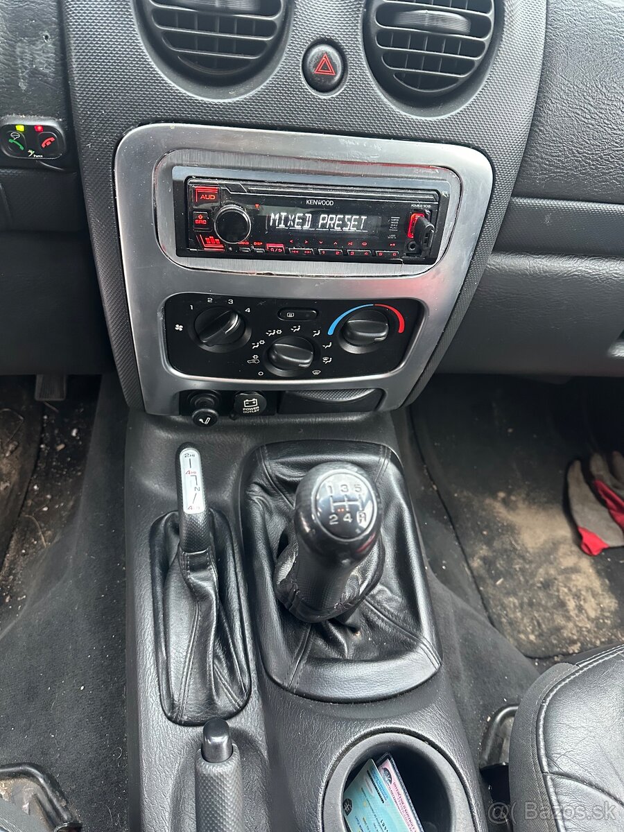 Jeep Cherokee 2,5d 105kw 4x4 - 7