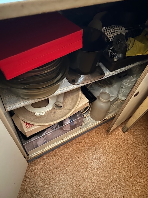 Predám rôzne stoly: - 7