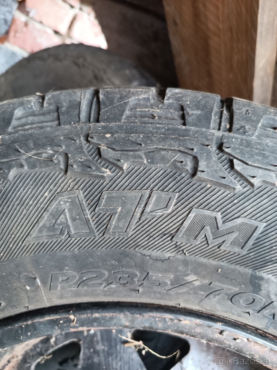 Pneumatiky s diskami Hankook P236/70 R16 m+s - 7