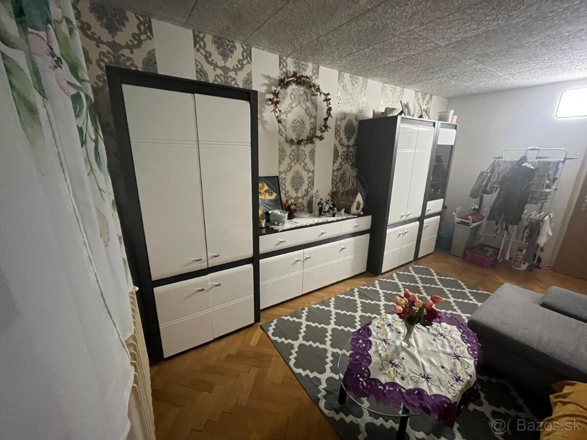 4-izbový byt – sídlisko Tarča, SNV - 7