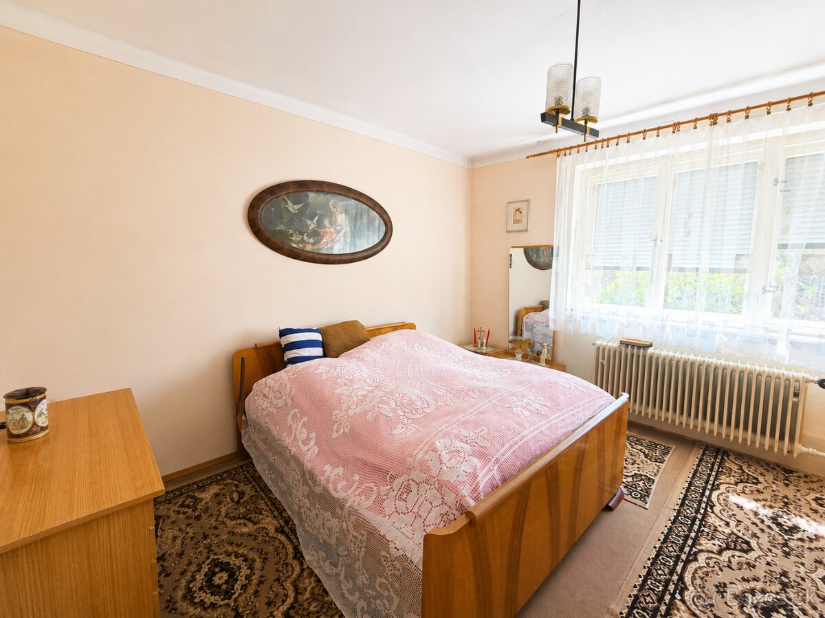 Rodinný dom na predaj v obci Jelka - 7