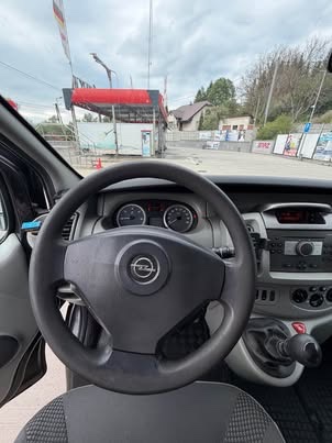 Opel Vivaro 2.0 CDTI (9-miestne) - 7