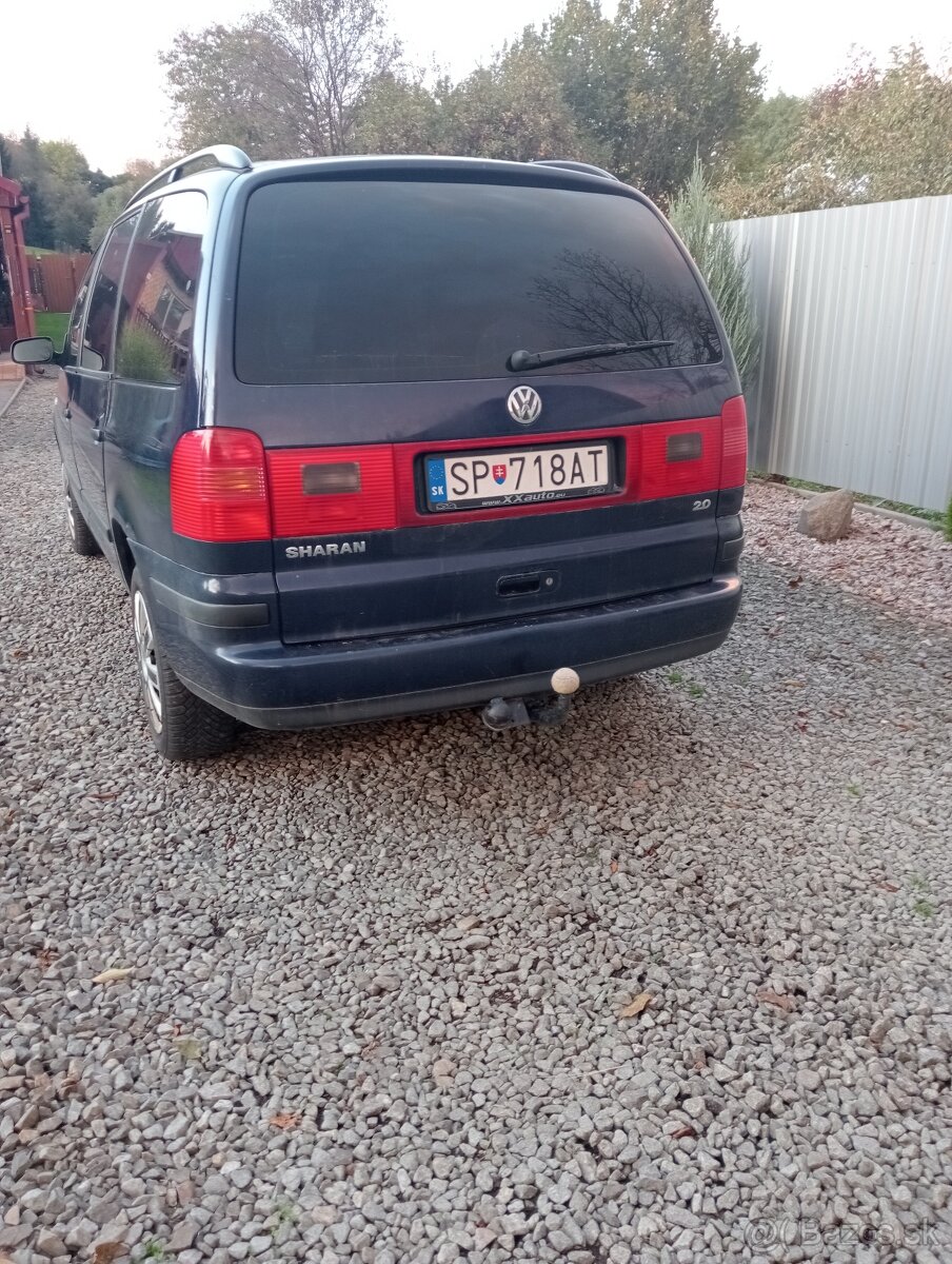 Volkswagen Sharan 2.0 BENZÍN - 7