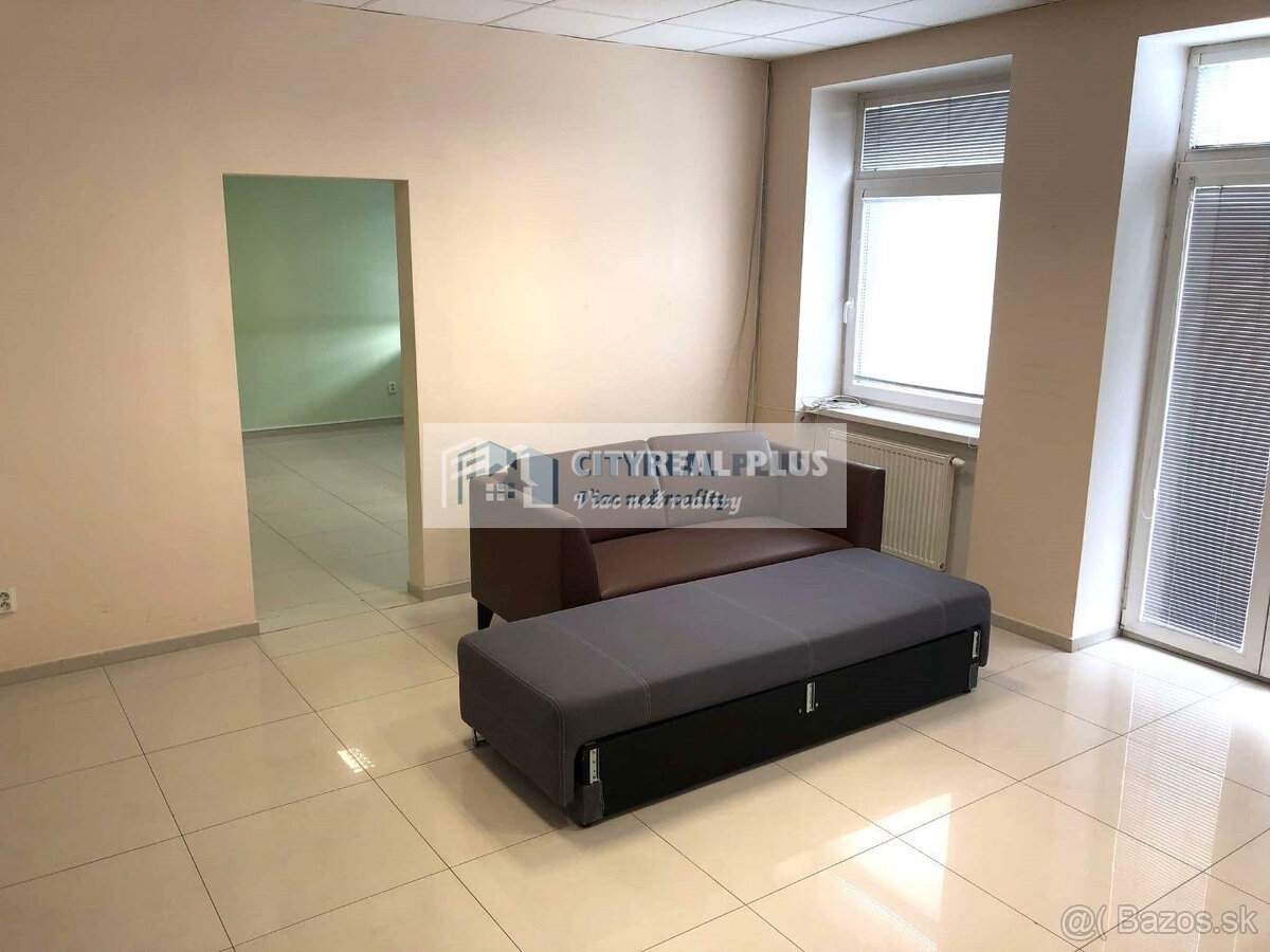 Prenájom kancelárskych priestorov v centre mesta Nové Zámky - 7