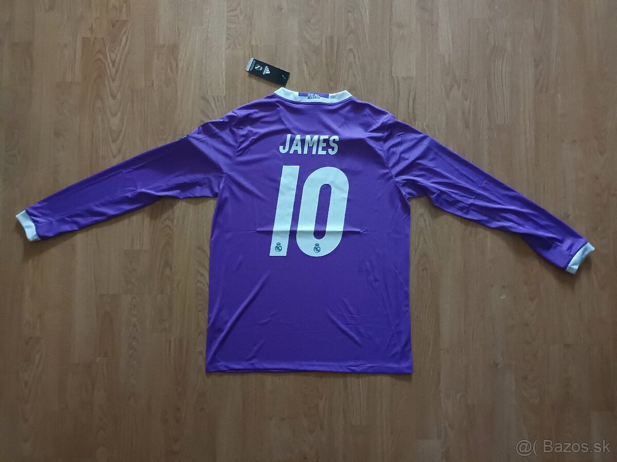 Real Madrid 16/17 Away Final version RONALDO - 7