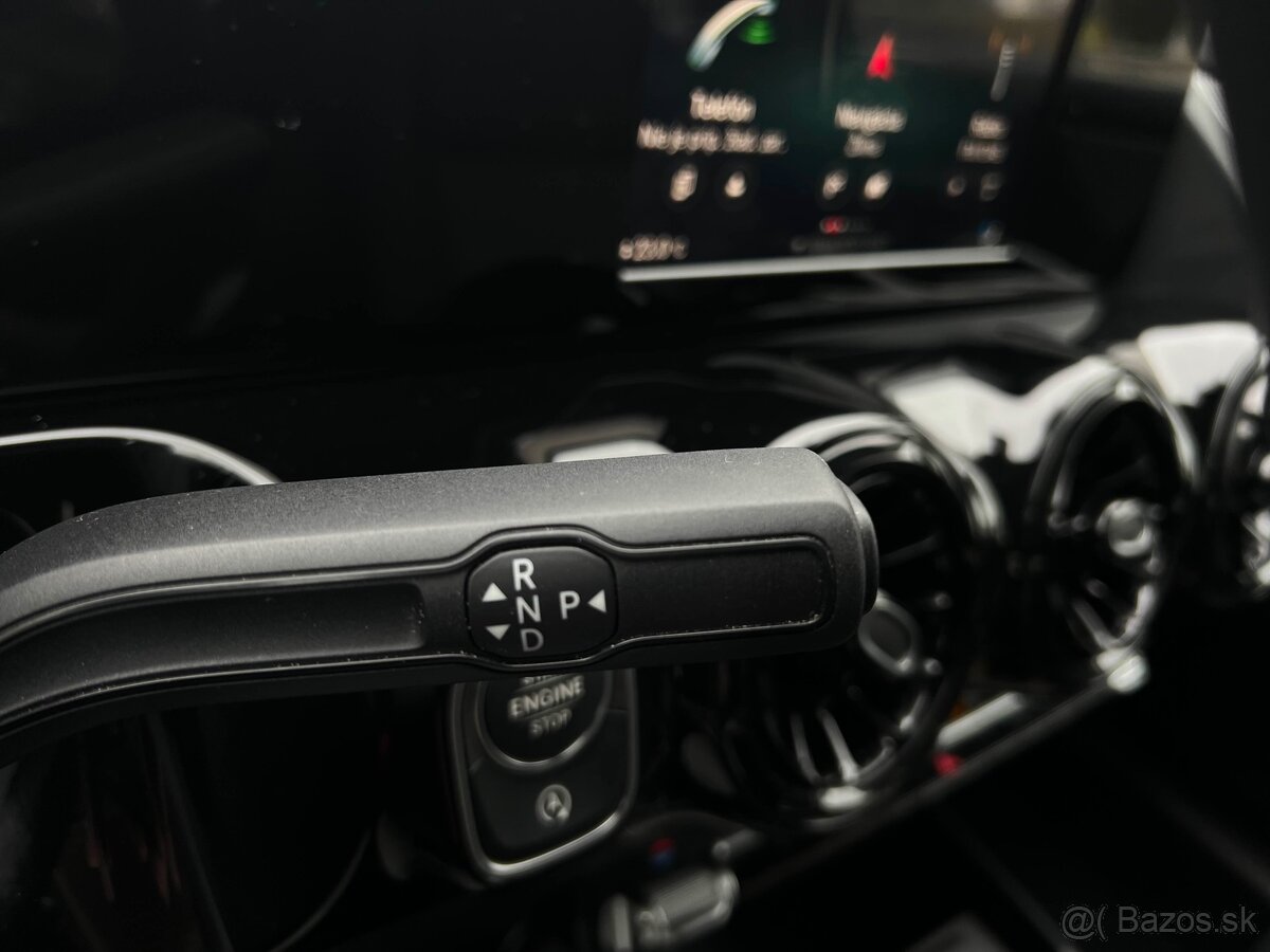 Mercedes Benz GLA180 A/T - 7