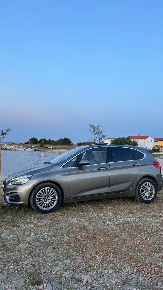 BMW 218d Active Tourer Luxury line - 7