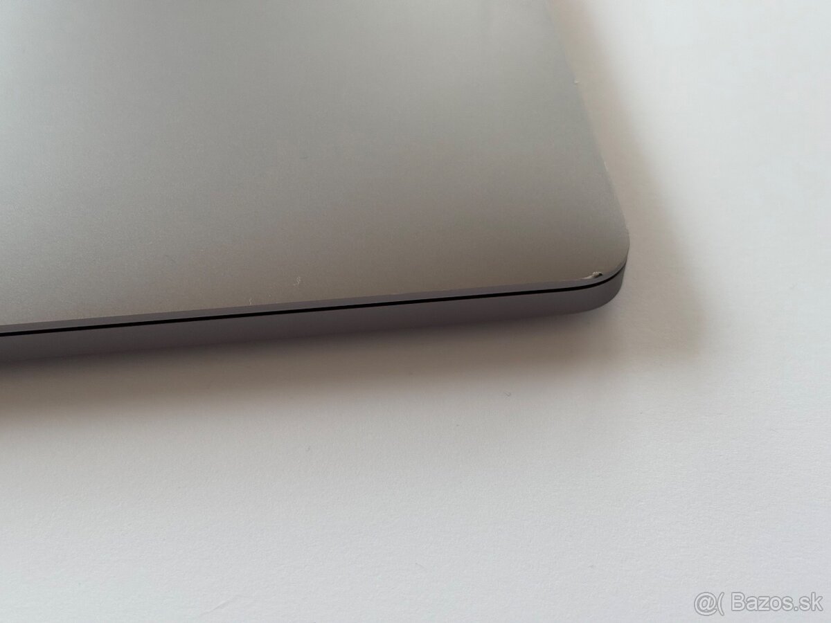 MacBook PRO 2019 13 8GB / 256GB Nová Baterka - 7