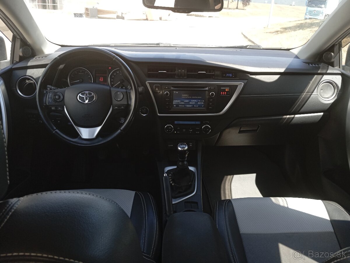 Toyota Auris TS - combi 1,6benzín, SR,EXECUTIVE,2x kolá - 7