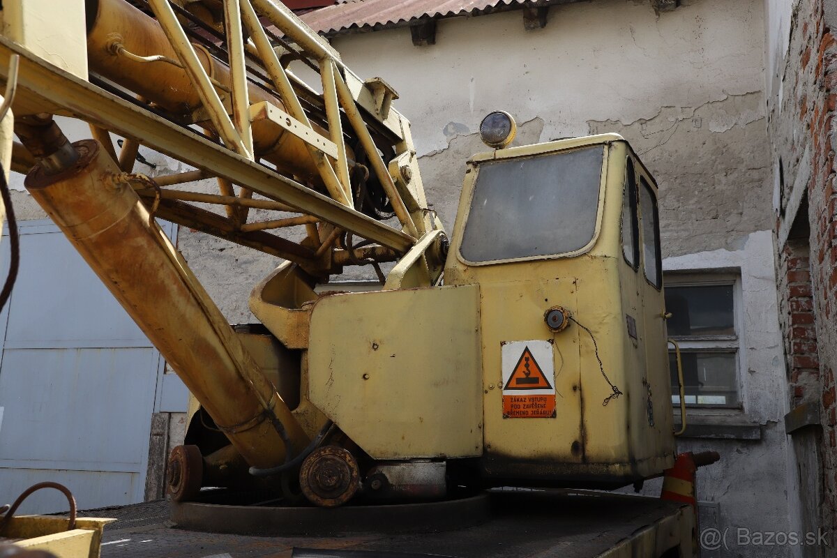 TATRA 148 6x6 žeriav - 7
