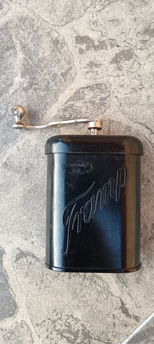 Fľaše, vojenský kahan, CS, mlynček.. - 7