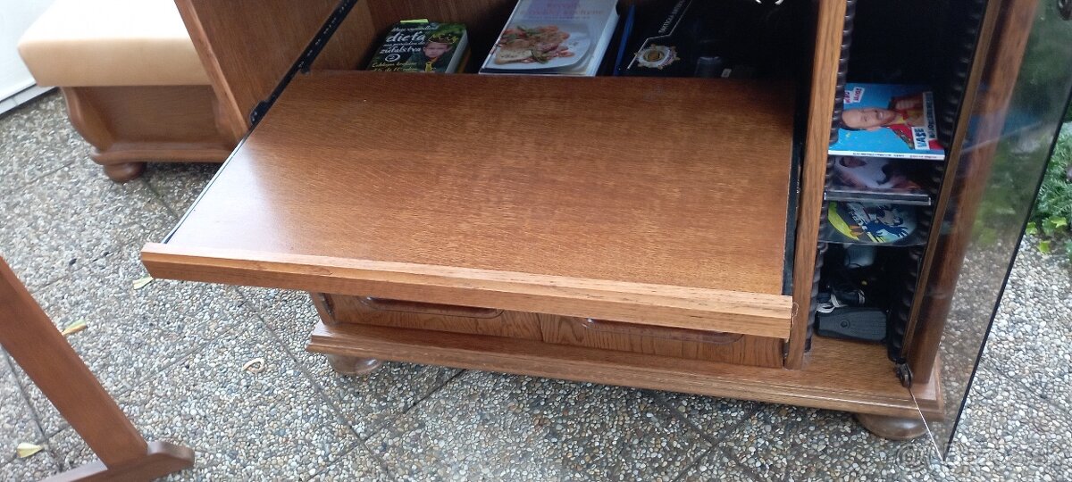 Rustikálna skrinka pod televízor - 7