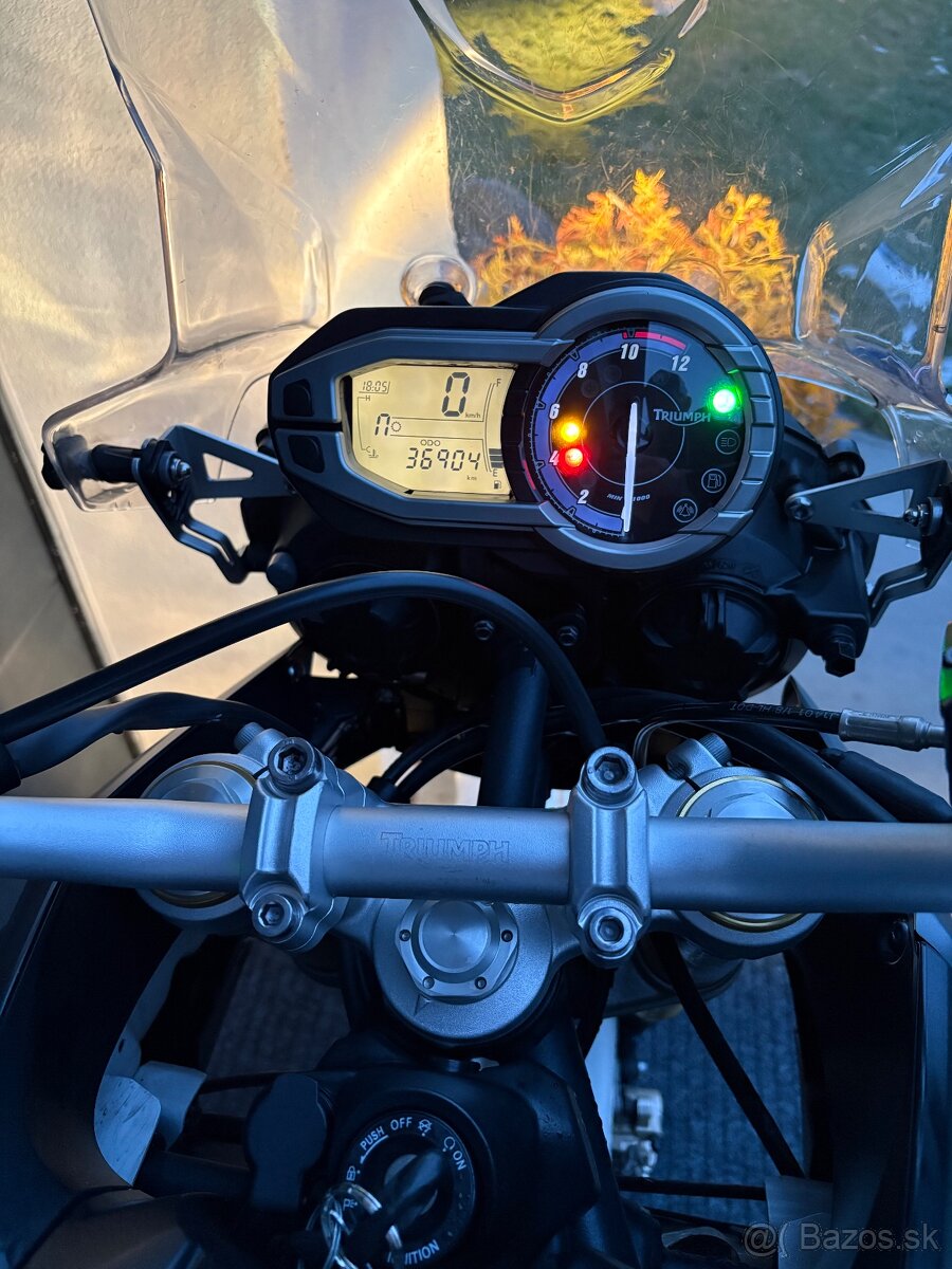 Triumph Tiger 800 ABS - 7