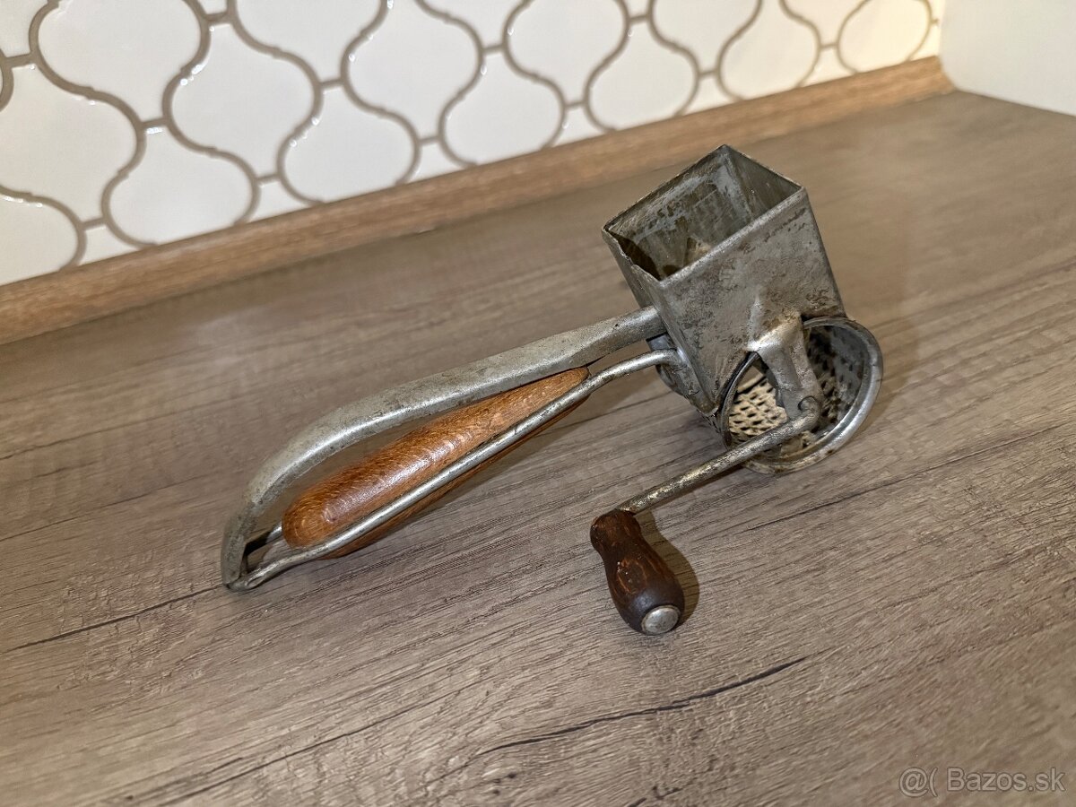 Retro kuchynské pomôcky - 7