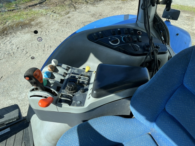 Traktor New Holland T8030 - 7