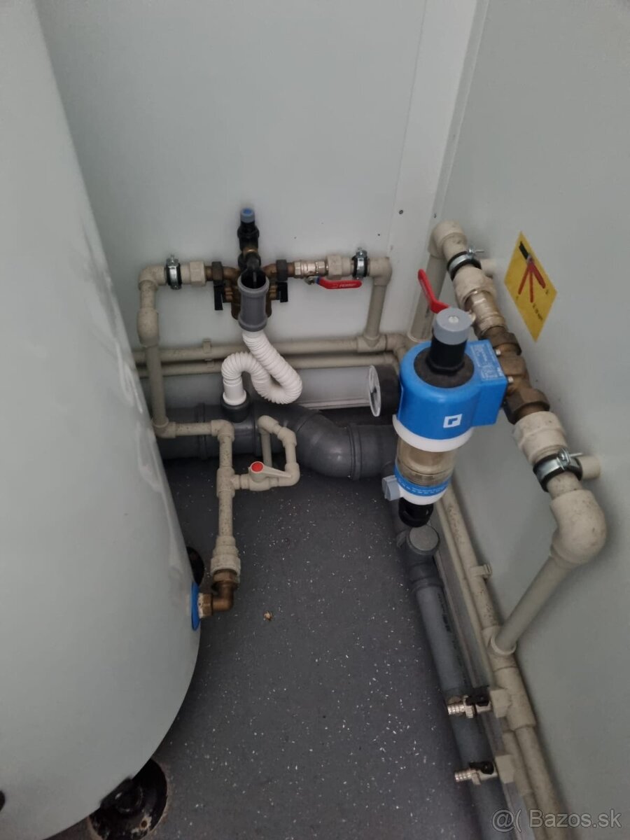 Sanitárny kontajner WC, + sprchy - 7