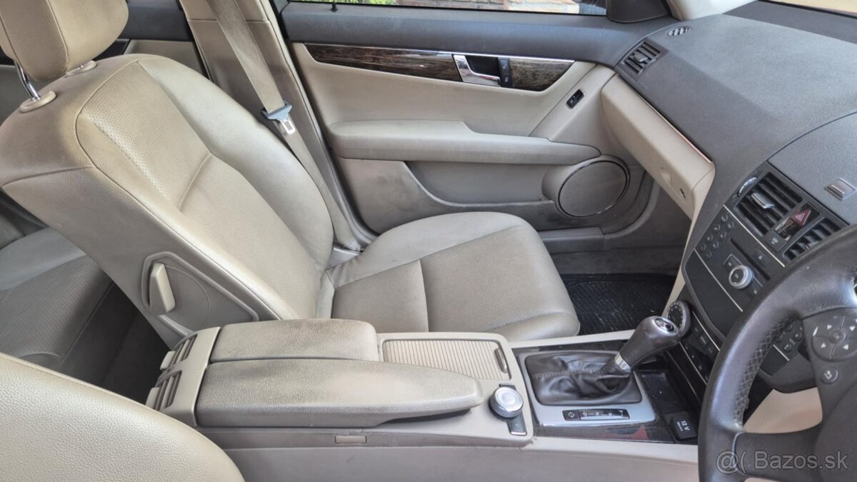 Mercedes C200 Elegance W204 2,2CDI100kw kód:64681 - 7