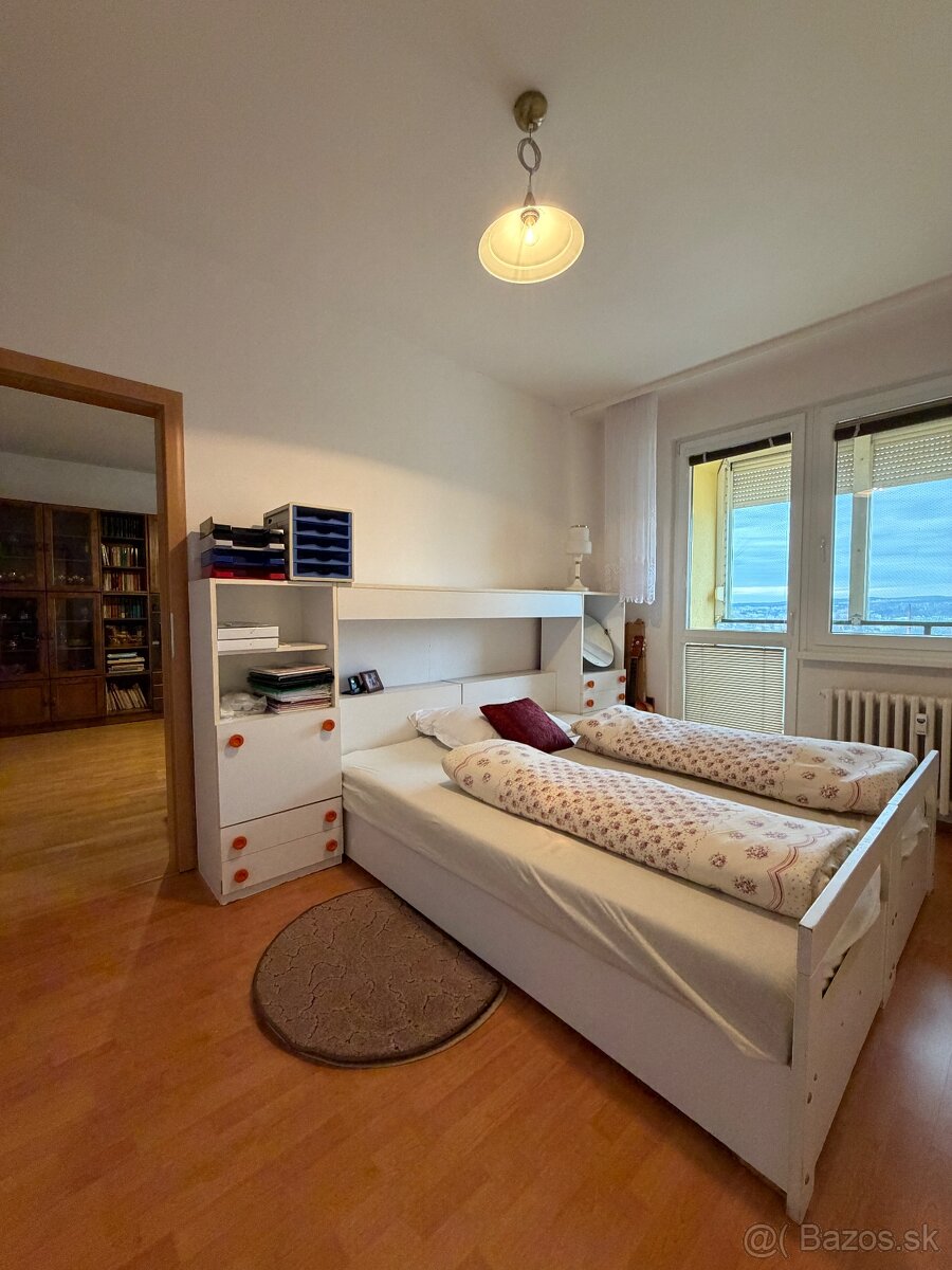 2xwc, 2x loggia, priestranný 4 izbový byt Ťahanovce - 7