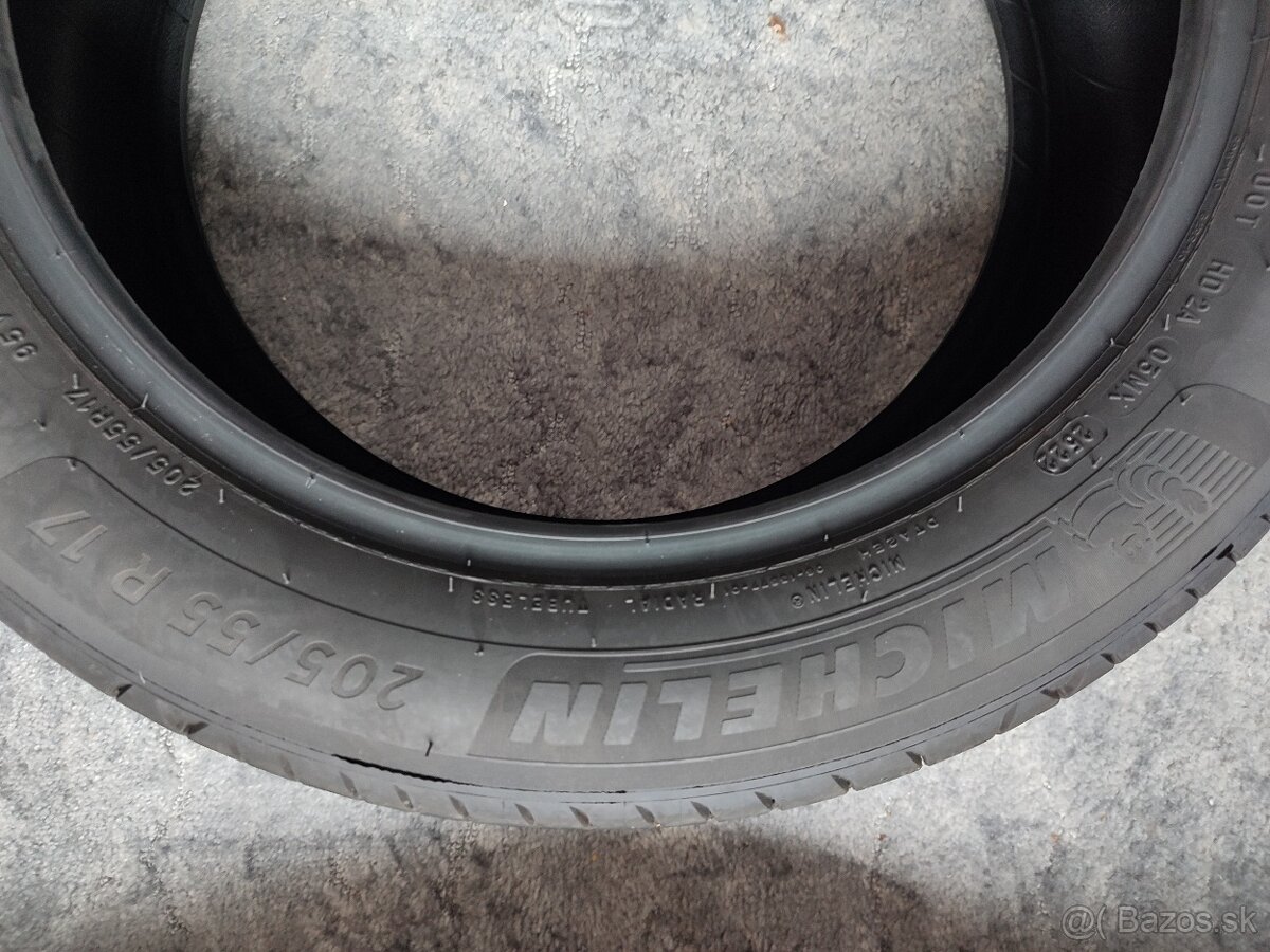 Predám 2ks letné pneumatiky Michelin Primacy 4 - 7