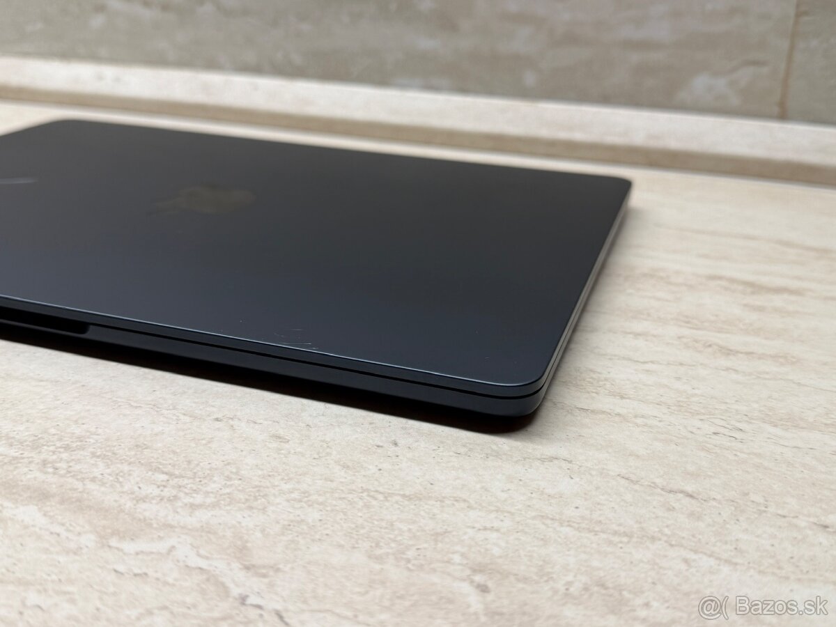 Apple MacBook Air 13,6" (2022) / M2 / 8GB / 512GB - 7