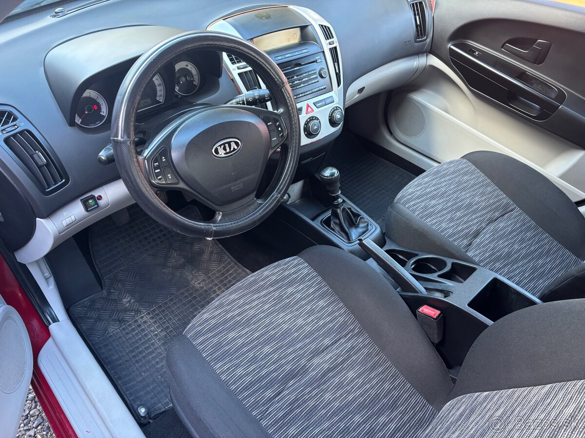 Predám Kia Ceed 1.4 benzín / LPG - 7