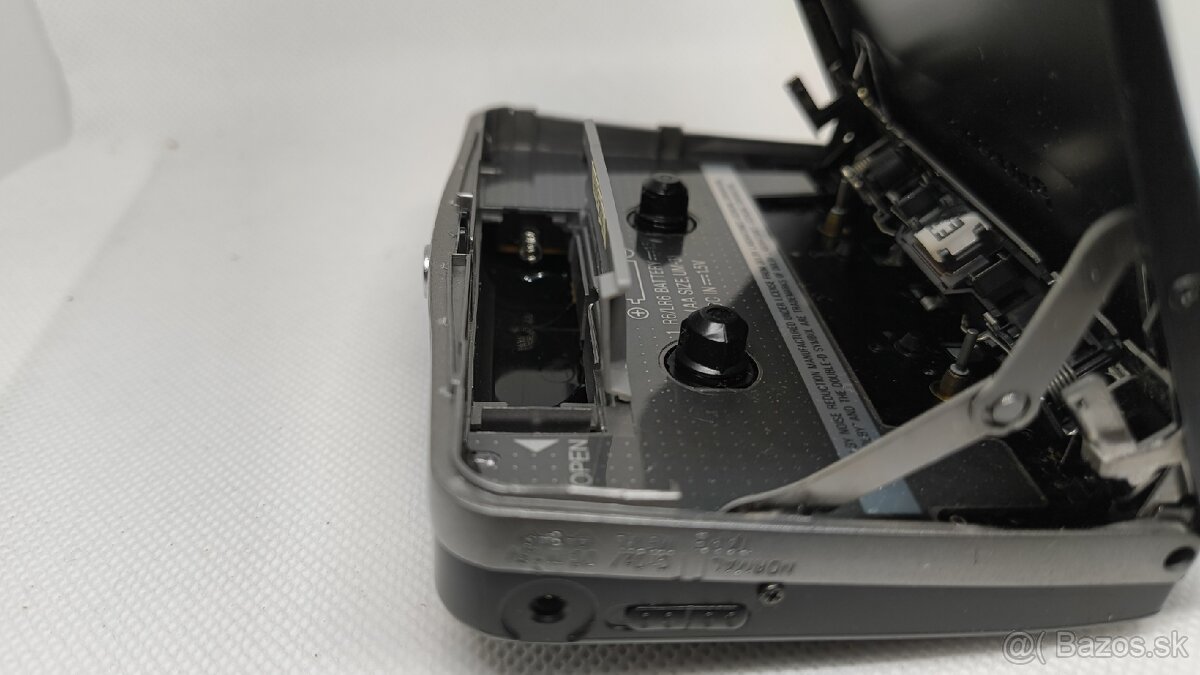 Panasonic RQ-X10 walkman - 7