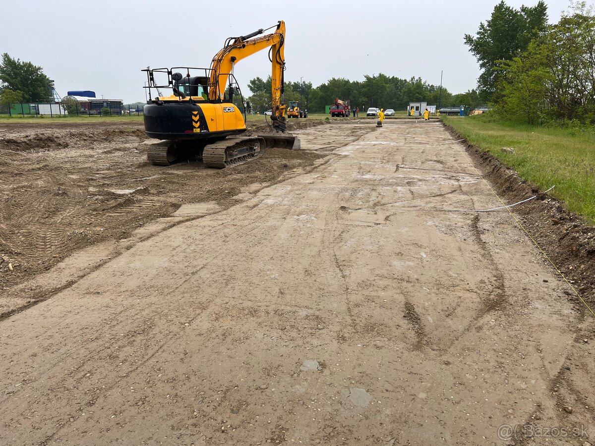 Predaj 15t pásového bagra JCB JS 131 - 7