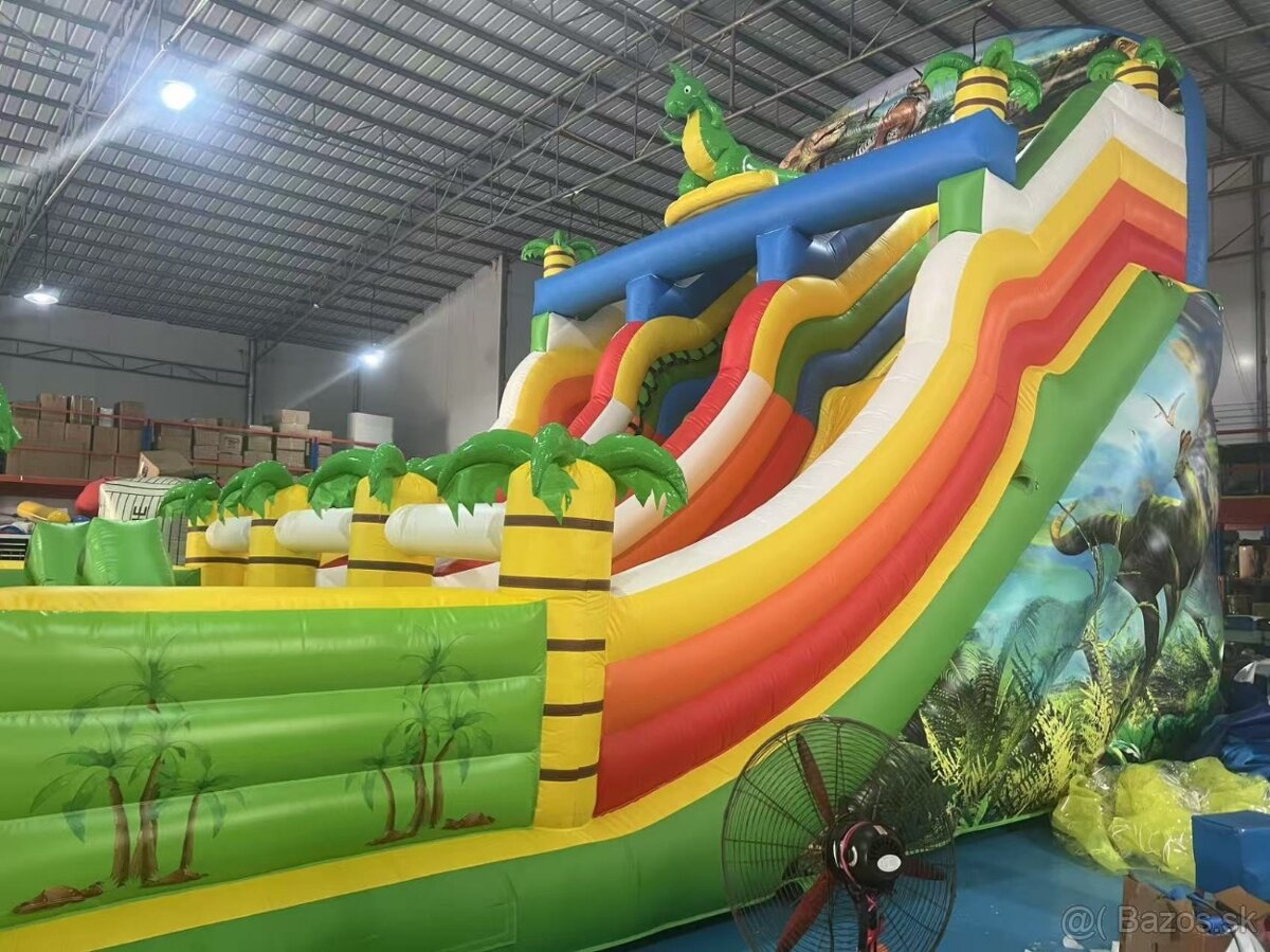 Skakaci hrad Dino - 7