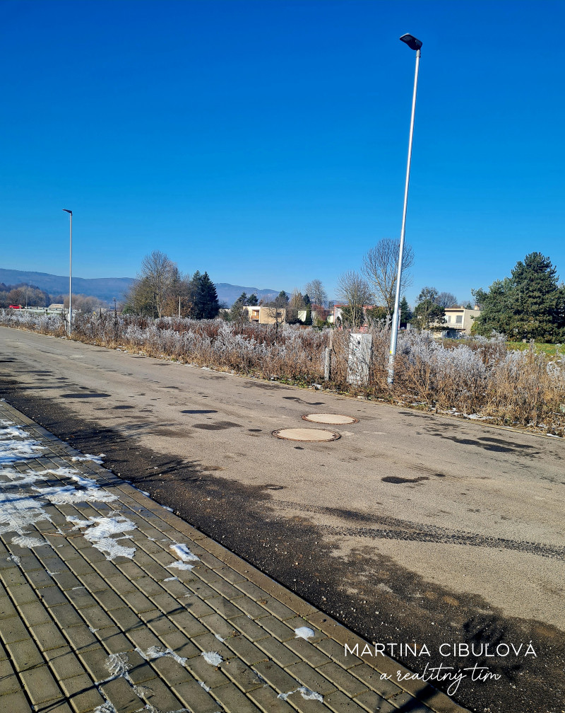 Na predaj je rovinatý stavebný pozemok – Sliač, lokalita Sln - 7