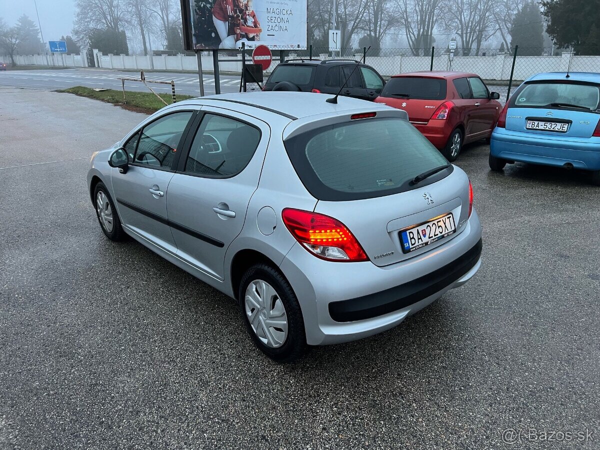 Peugeot 207 FL 1.4 benzín (KFT), 54kW, MT/5, rok:12.2009. - 7