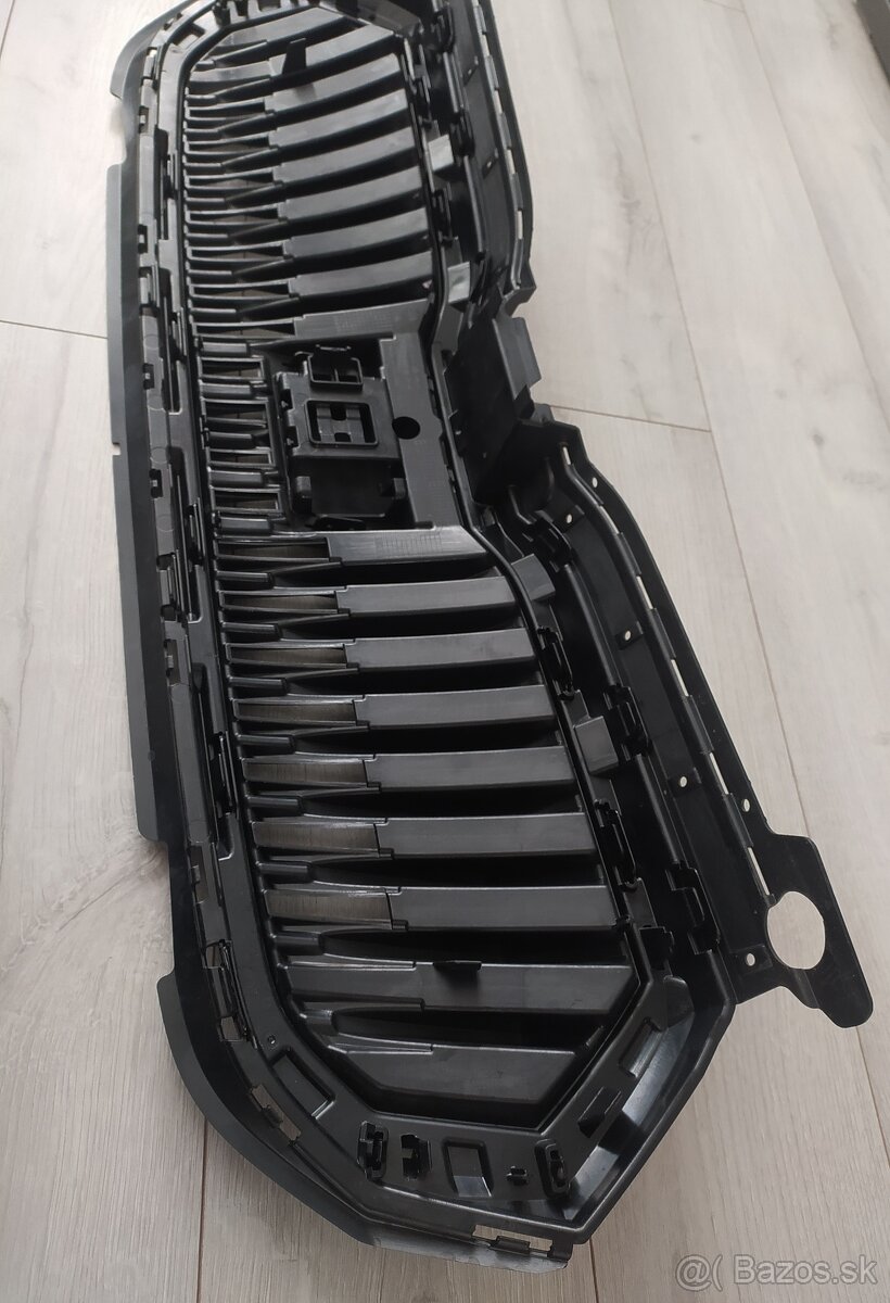 Škoda Fabia 4 IV maska chladiča Fabia 4 minute Carlo 6VA - 7