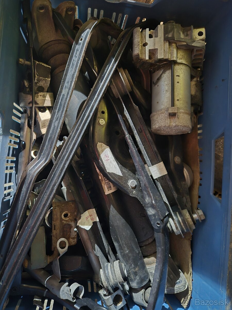 BMW f30 f31 kryt motora a iné diely - 7