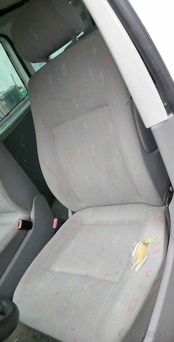 VW T5 2,0i 85kw kód motora: AXA - 7