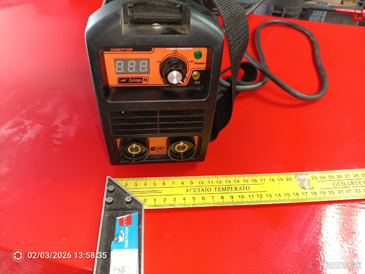 Invertorová zváračka Dnipro M SAB-250DPK - 7