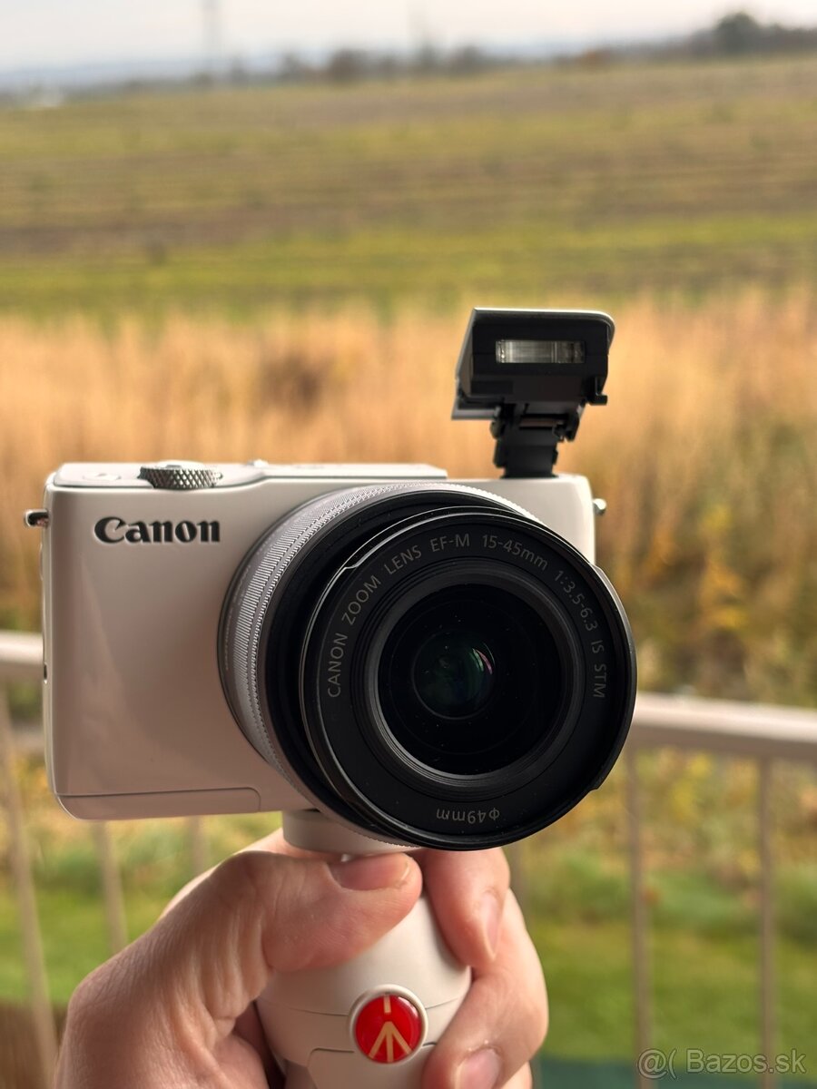 Canon EOS M10 + extra batéria + statív MANFROTTO MTPIXI - 7