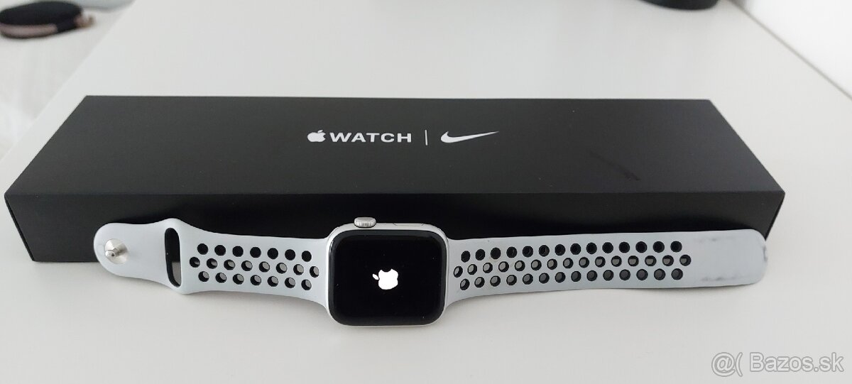 Apple Watch SE (2020) Nike edition - 7