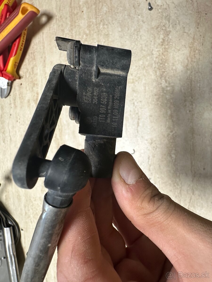 Predám náhradné diely octavia 2 facelift 2010 - 7