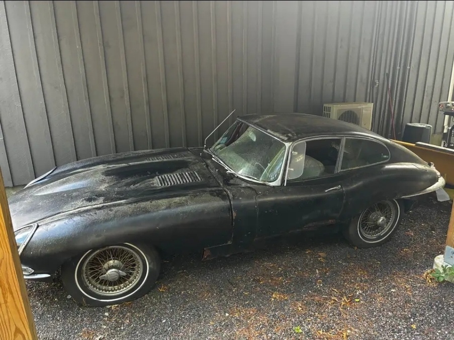 Jaguar E-Type xke 4.2 Coupe Manual - 7