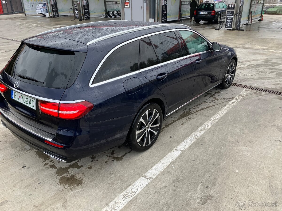 Mercedes E300 DE - 7