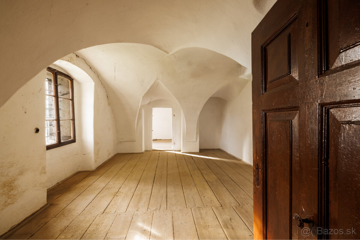 Kaštieľ plný krásnej histórie Záborské - 7