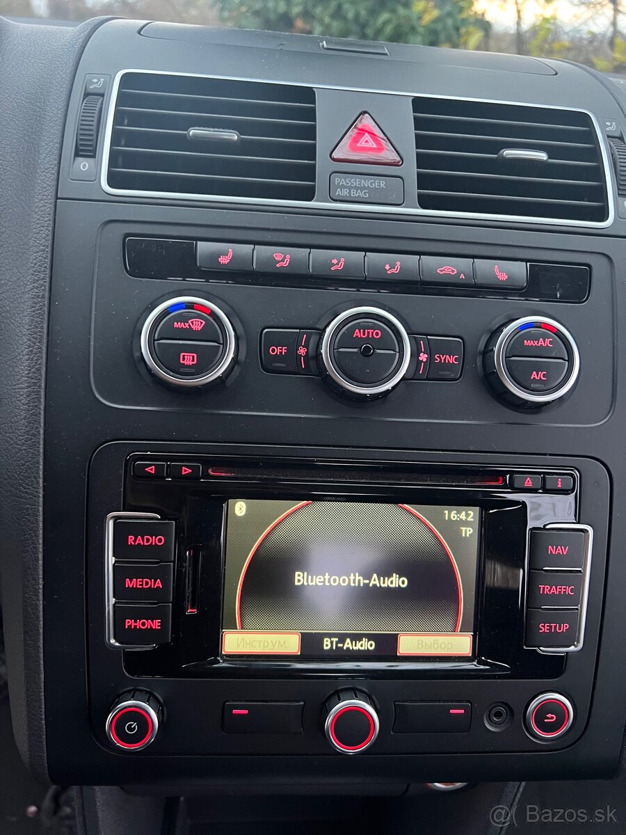 Volkswagen Touran 2.0 TDI • 103 kW - 7