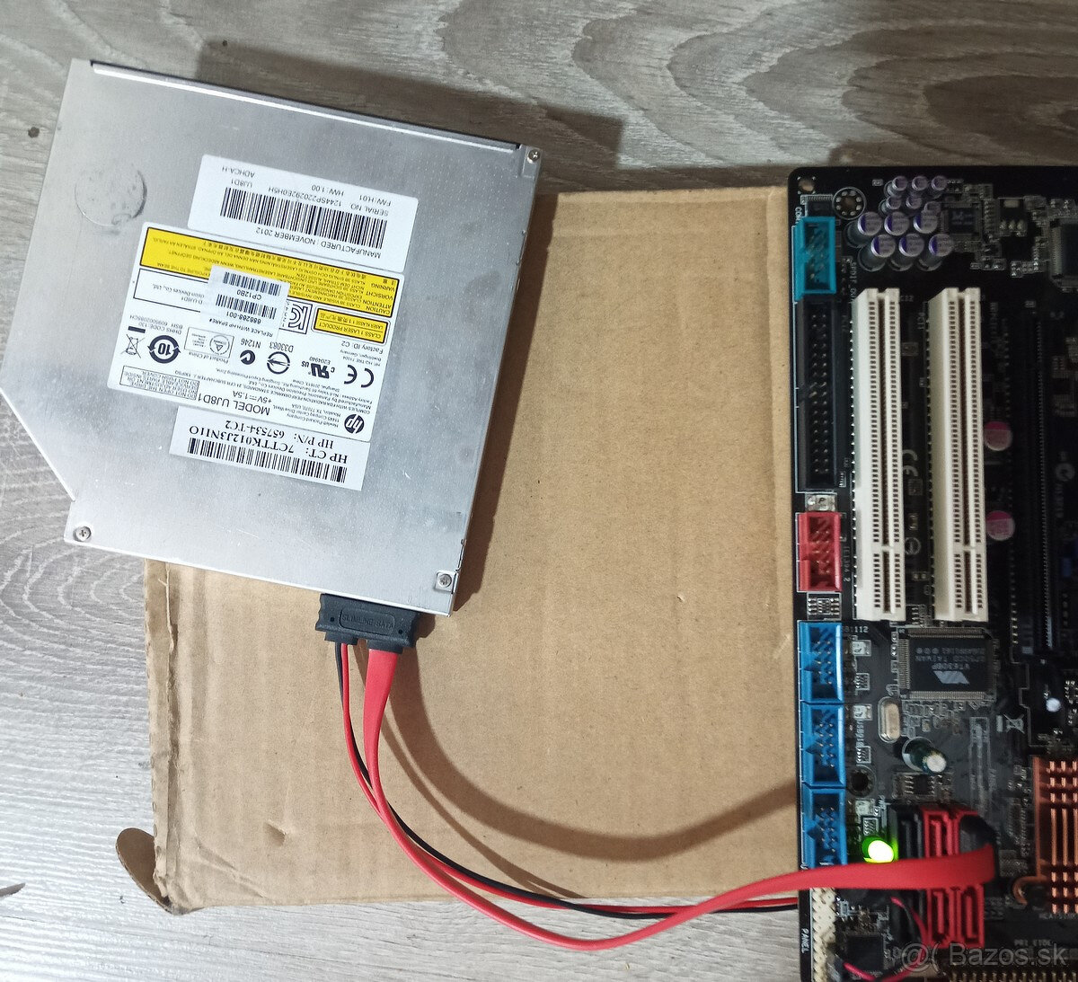Drobné počítačové komponenty. - 7