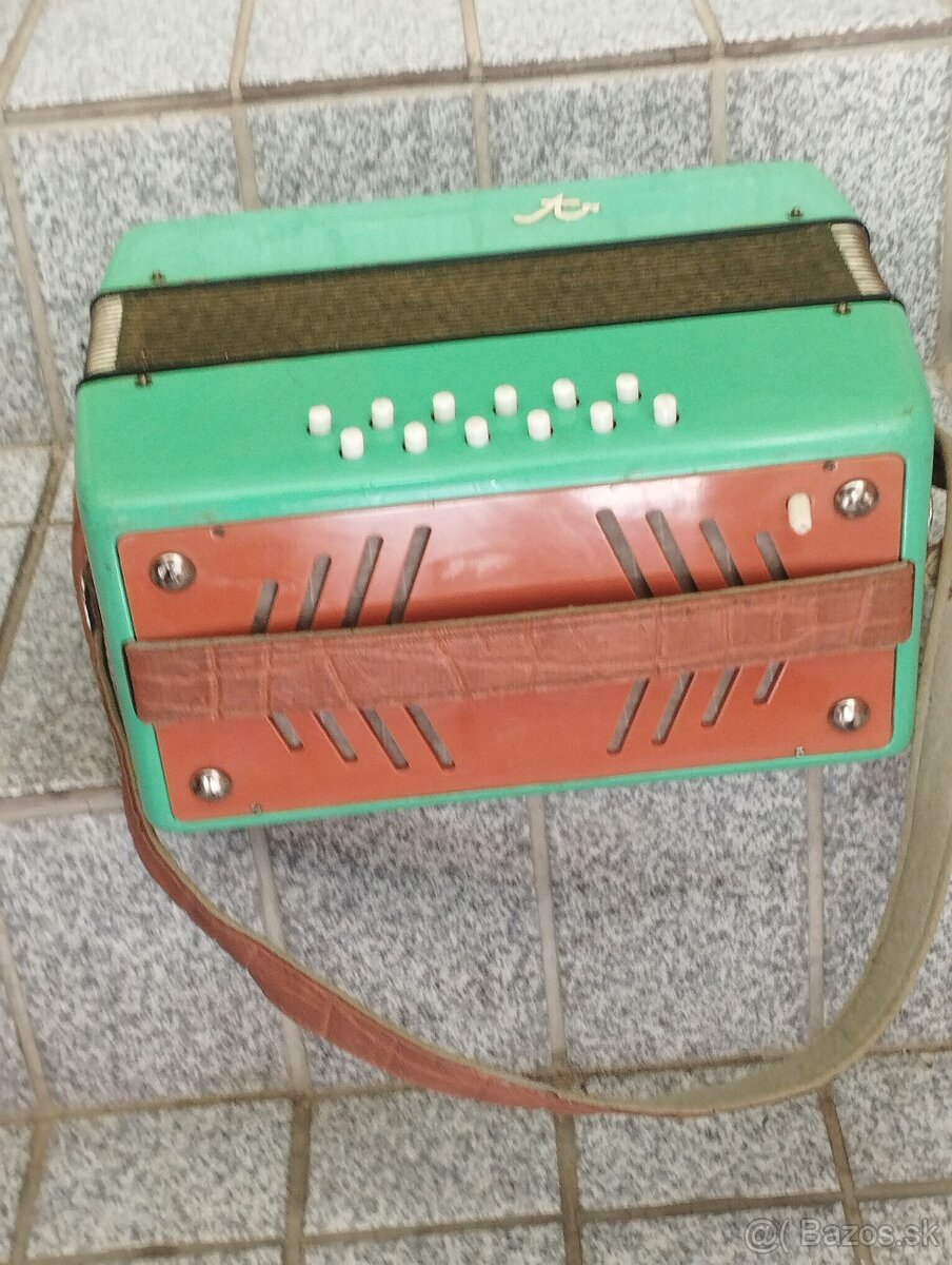 Harmonika ,akordeón ,heligonka - 7