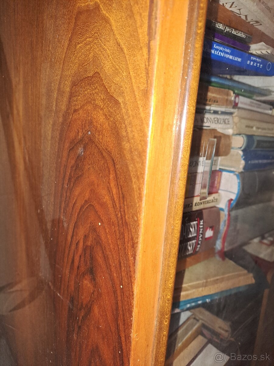 Knihovna/vitrína, autor Jindřich Halabala - 7