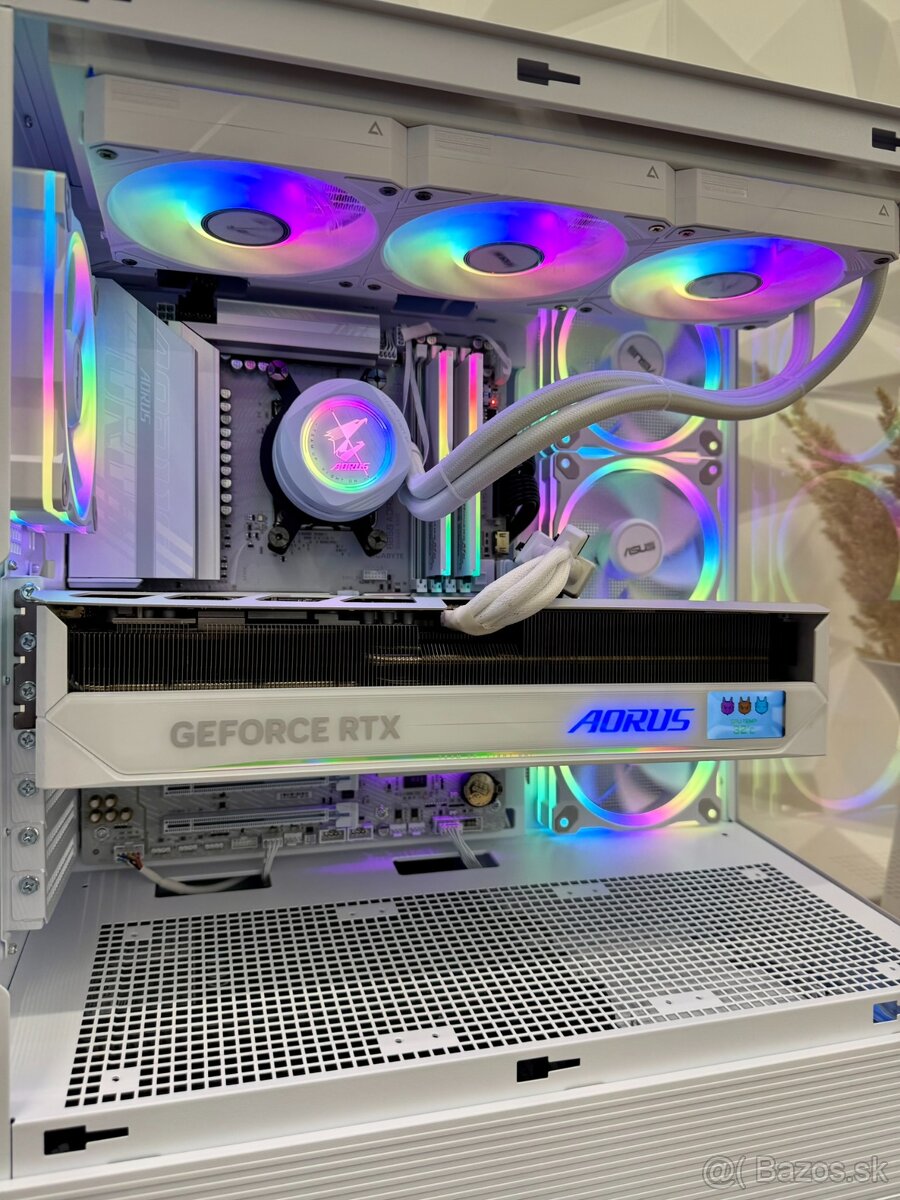 ⭐️ Ryzen 7 9800x3D, RTX 5080 16GB, 32GB RAM, 2TB SSD, 1200W - 7