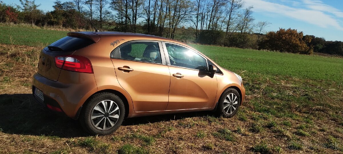 KIA RIO 1.4 benzin,rok 2012,80kw-109koni,186000km,kup.v SR - 7