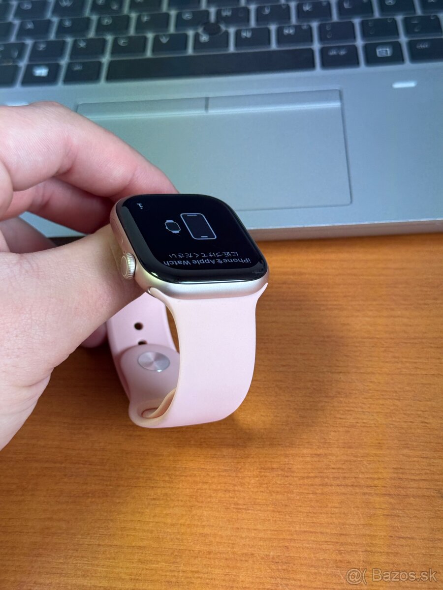 Apple Watch 11 46mm Rose Gold - rok záruka, malý skrabanec - 7